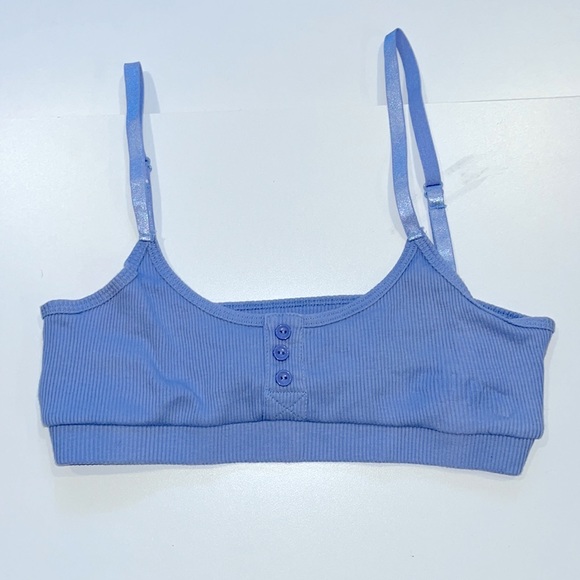 Aritzia crop tops - Picture 4 of 5